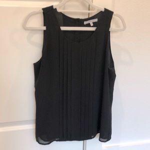 Sleeveless shell blouse
